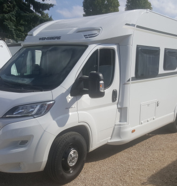 Weinsberg CaraSuite 700 ME Lakóautó