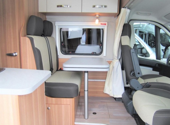 Weinsberg Carabus 600 MQ lakóautó